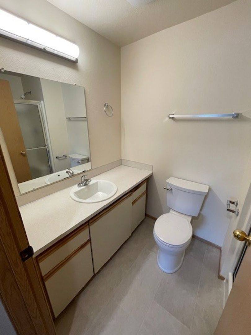 Apartment for rent at 11725 15th Ave NE, Seattle, WA 98125