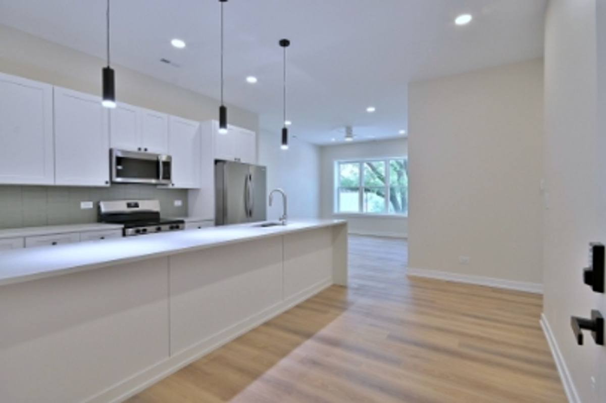 Apartment for rent at 7512-7522 Madison St, Forest Park, IL 60130