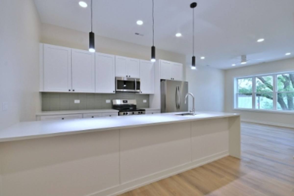 Apartment for rent at 7512-7522 Madison St, Forest Park, IL 60130