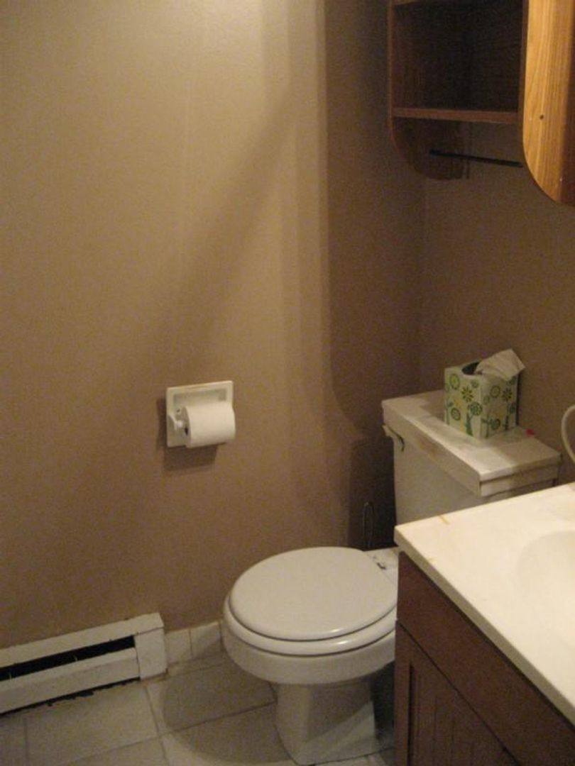 Apartment for rent at 212 Kelton St #2, Allston, MA 02134