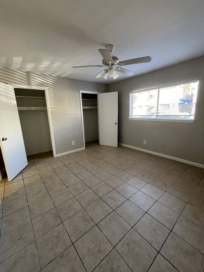 Apartment for rent at 306 Stratford St, Houston, TX 77006