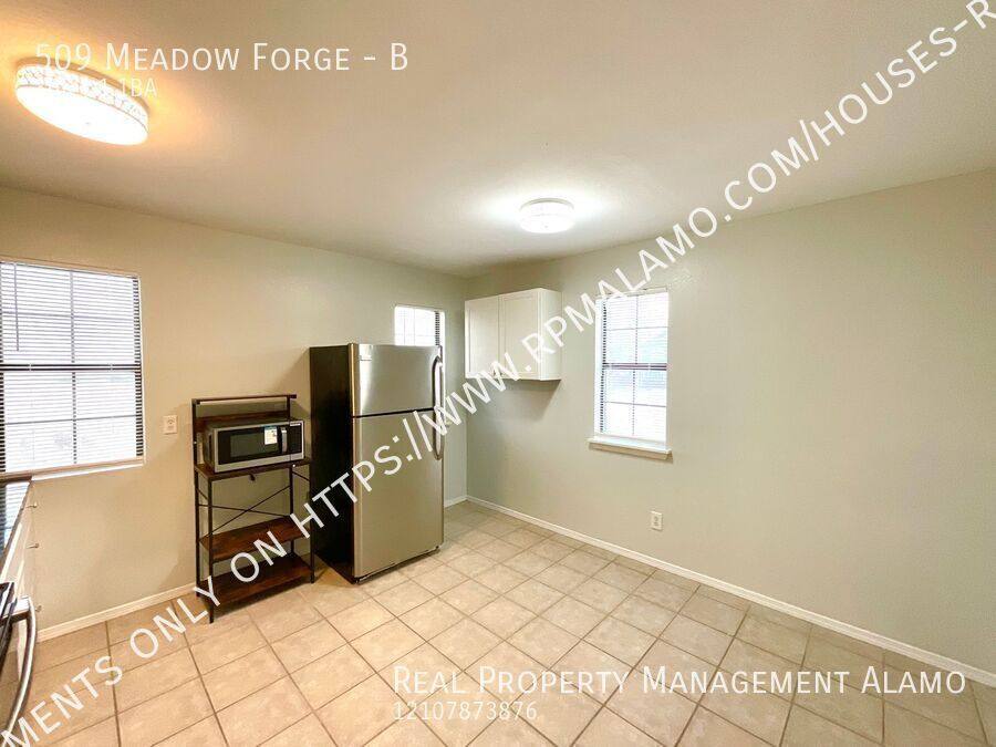 Apartment for rent at 509 Meadow Forge #B, Converse, TX 78109