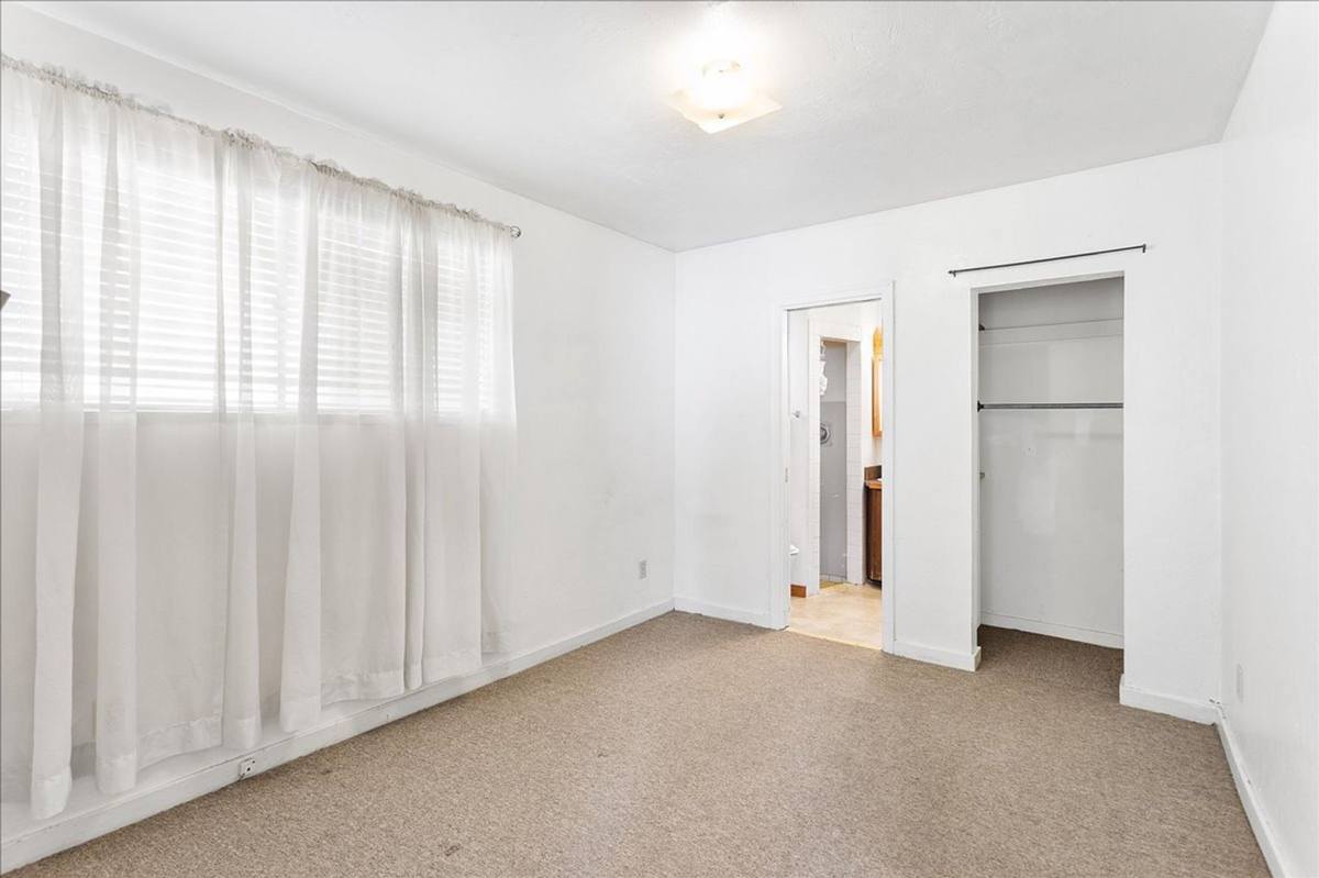 Apartment for rent at 3249 Encinal Ave, Alameda, CA 94501