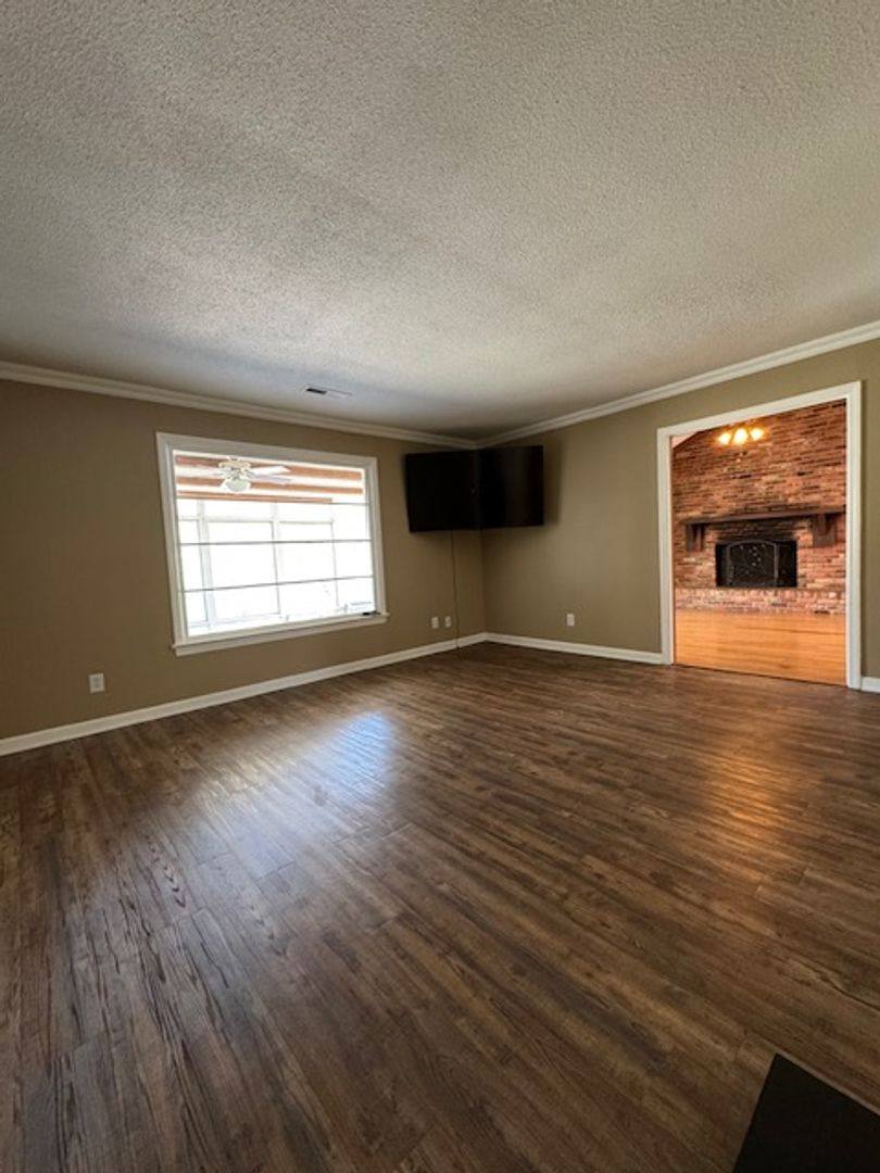 House for rent at 305 Glen Oak Dr, Goldsboro, NC 27534