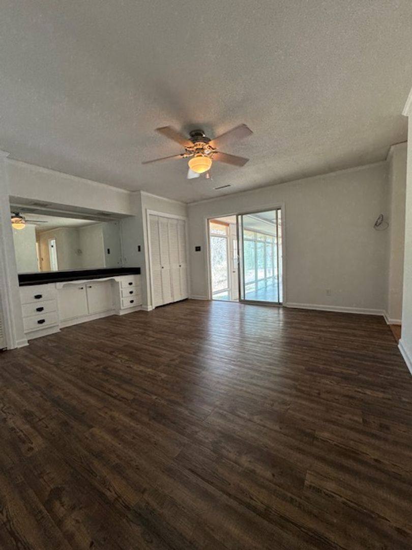 House for rent at 305 Glen Oak Dr, Goldsboro, NC 27534