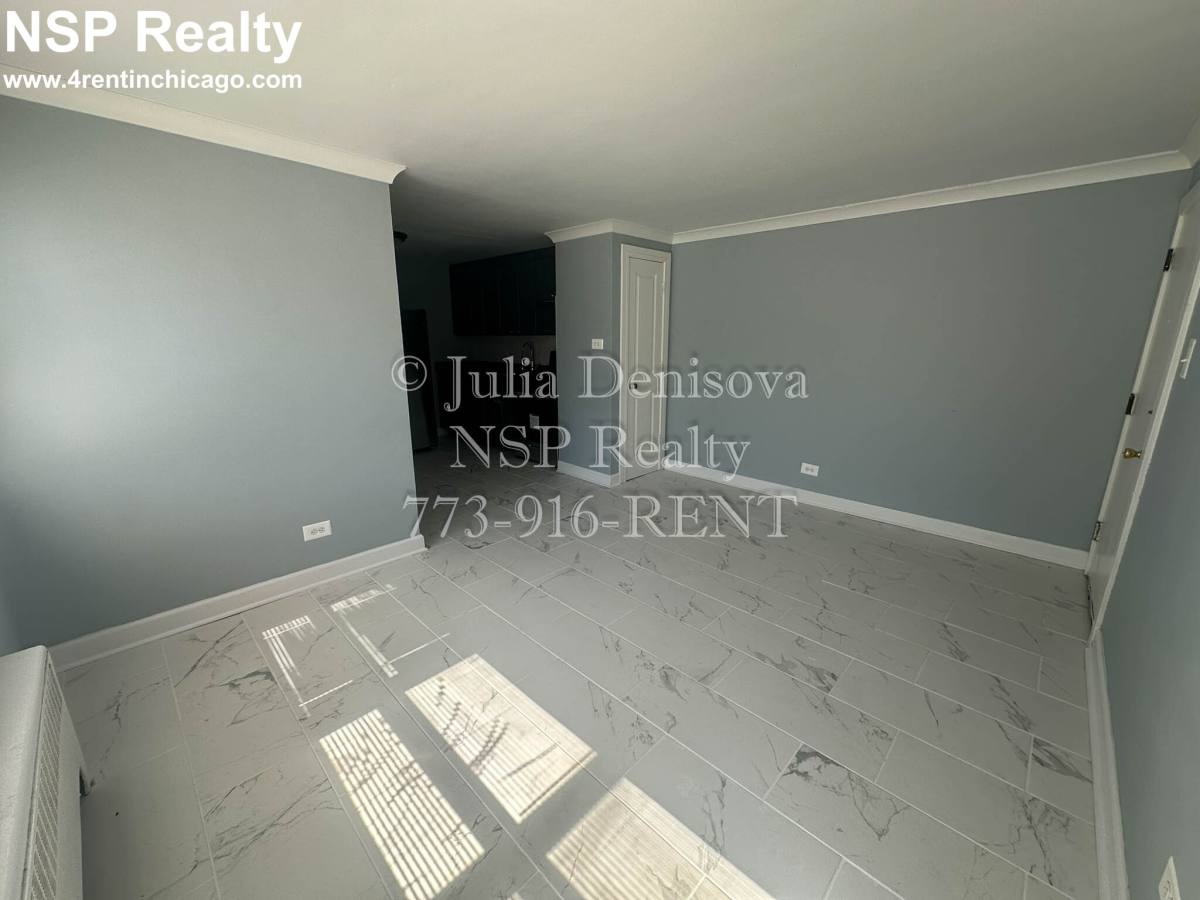Apartment for rent at 6700 N California, Chicago, IL 60645