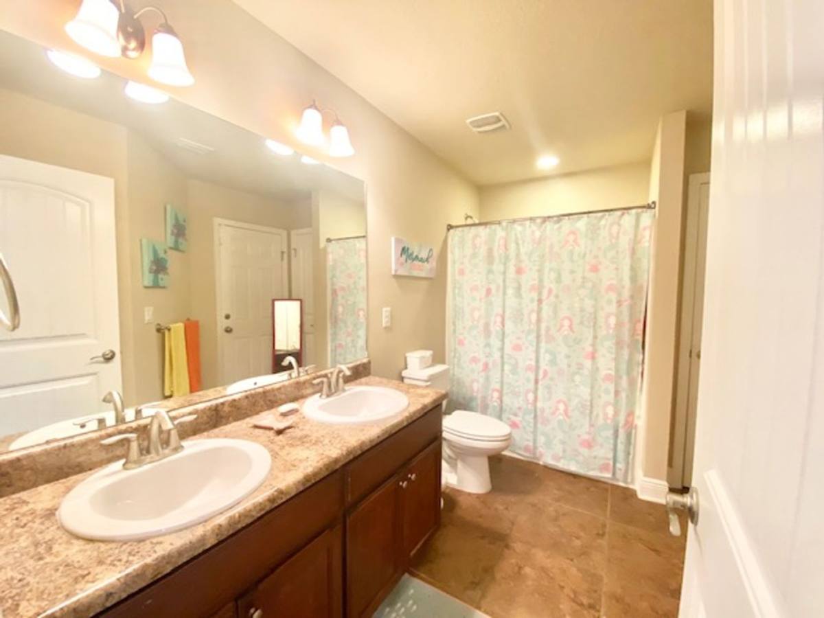 House for rent at 6040 Trestle St, Crestview, FL 32536