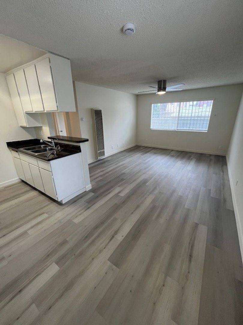 339 Vernon Ave, Venice, CA 90291 - Apartment for Rent - Image 2