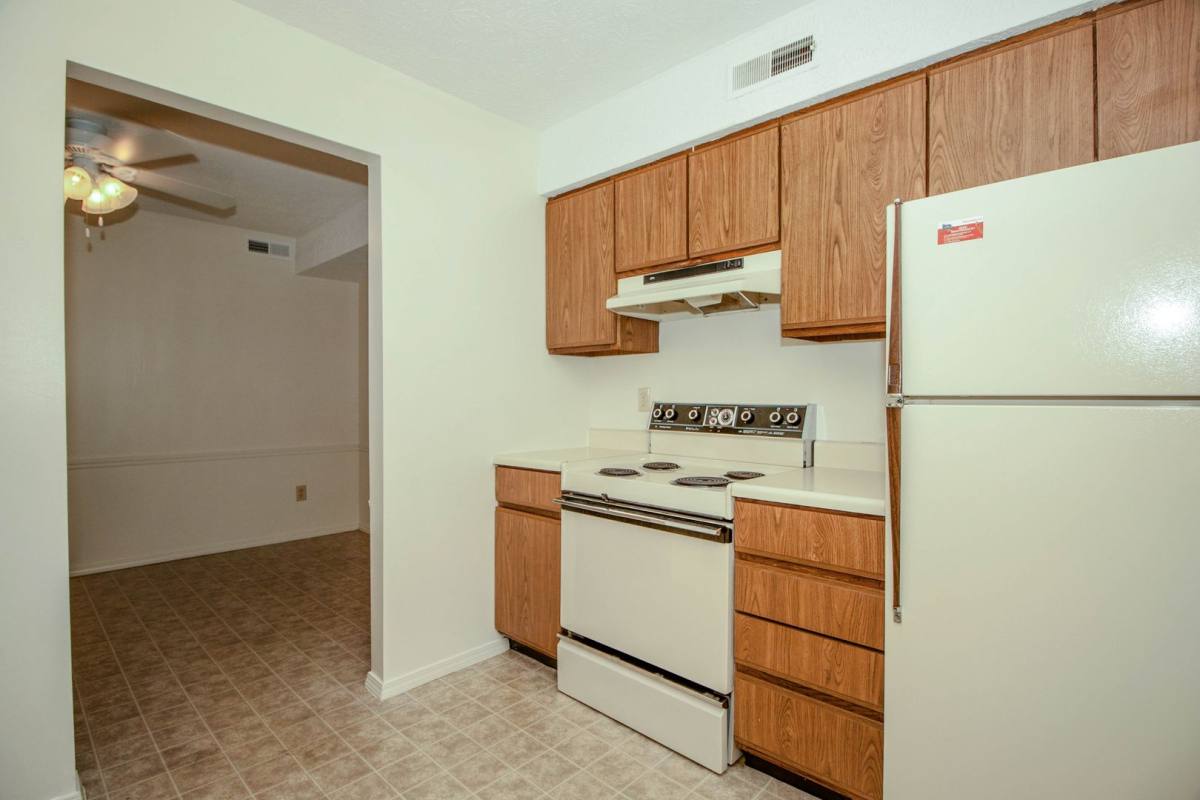 Apartment for rent at 2406 Rainbow Ave, Bloomington, IL 61704