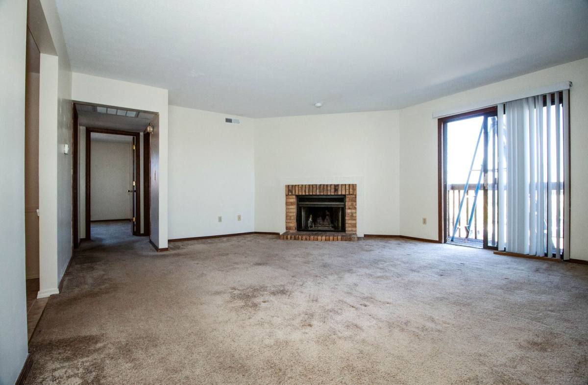 Apartment for rent at 2406 Rainbow Ave, Bloomington, IL 61704