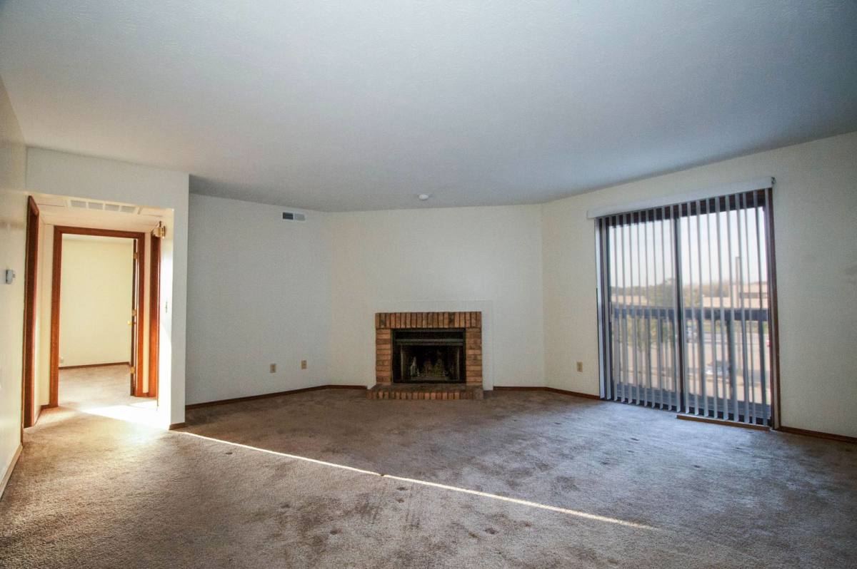 Apartment for rent at 2406 Rainbow Ave, Bloomington, IL 61704
