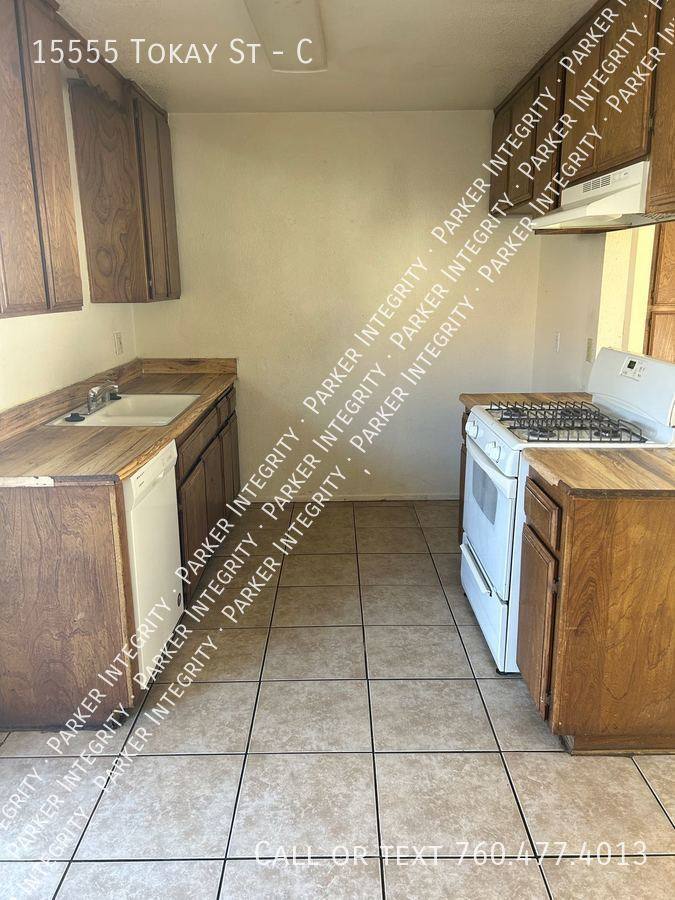 Apartment for rent at 15555 Tokay St #C, Victorville, CA 92395