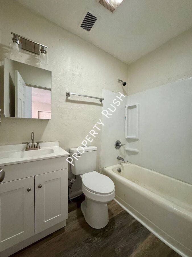 Apartment for rent at 3603 Dorris St, Chattanooga, TN 37410