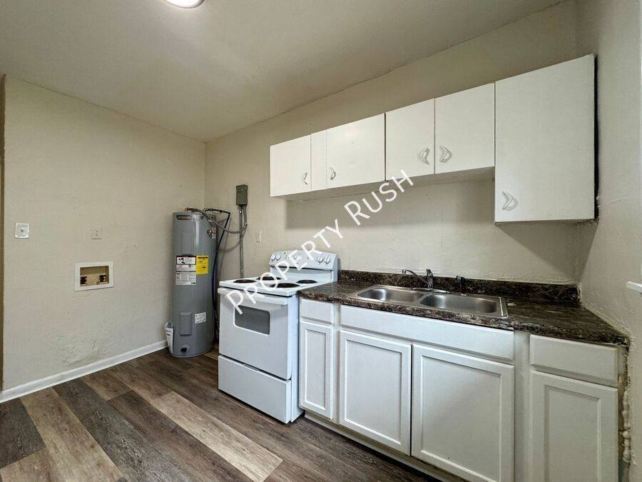 Apartment for rent at 3605 Dorris St, Chattanooga, TN 37410
