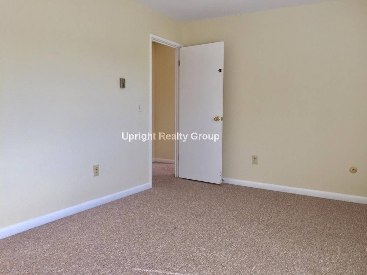 Apartment for rent at 64-66 Mayflower Ave #14, Middleboro, MA 02346