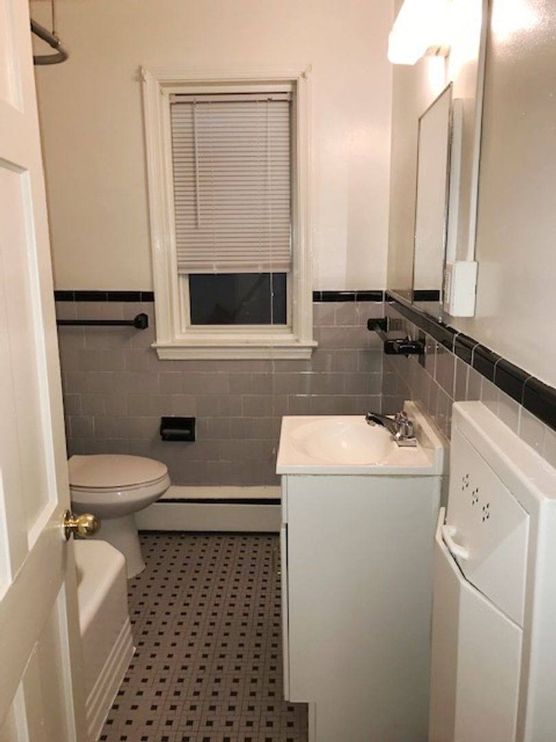Apartment for rent at 505 W University Parkway, Baltimore, MD 21210