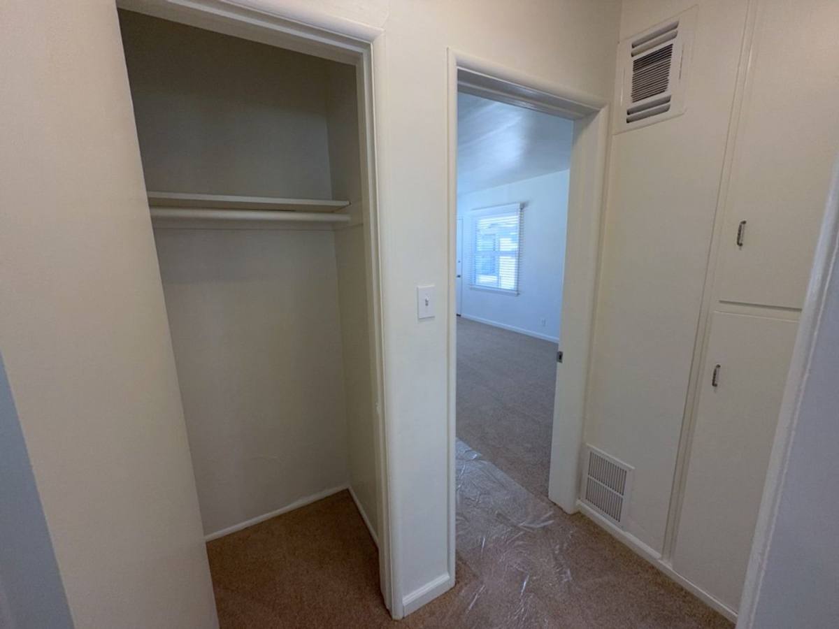 Apartment for rent at 7123-7129 Hazeltine Ave, Van Nuys, CA 91405