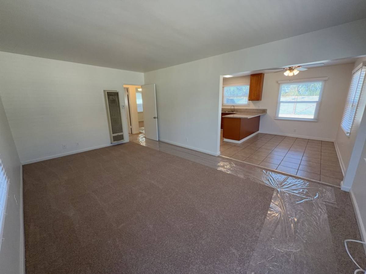 Apartment for rent at 7123-7129 Hazeltine Ave, Van Nuys, CA 91405