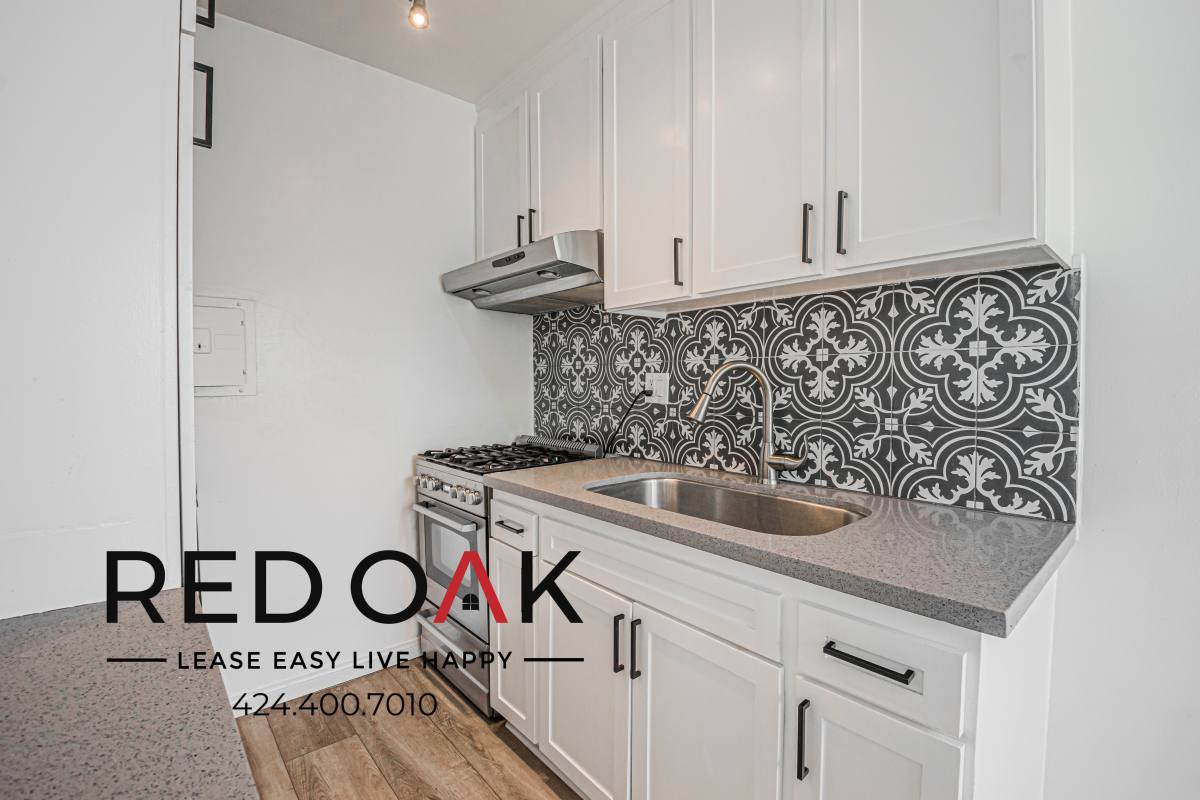 Apartment for rent at 5119 Fountain Ave #225, Los Angeles, CA 90029