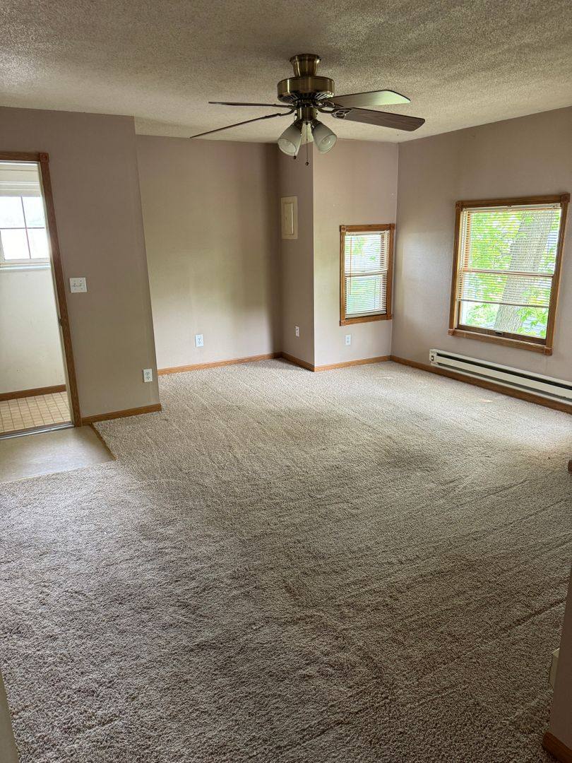 Apartment for rent at 1820 Loomis St, La Crosse, WI 54603