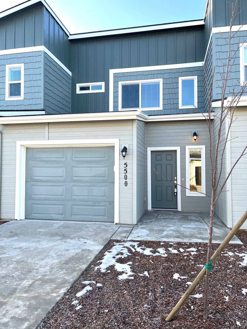 Townhouse for rent at 5500 Cherry Lane, Nampa, ID 83687