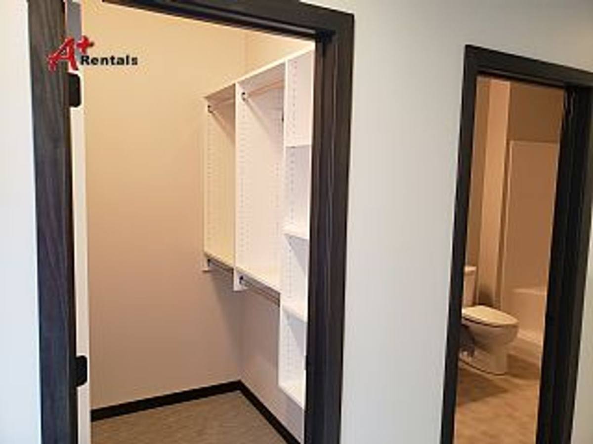 House for rent at 4513 S Dubuque Ave, Sioux Falls, SD 57110