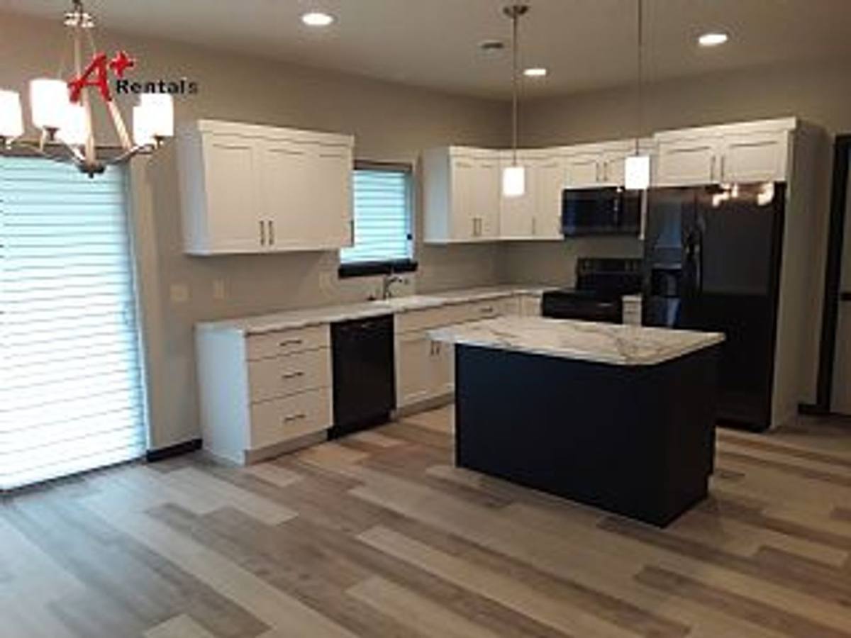 House for rent at 4513 S Dubuque Ave, Sioux Falls, SD 57110