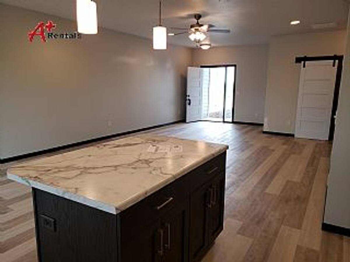 House for rent at 4513 S Dubuque Ave, Sioux Falls, SD 57110
