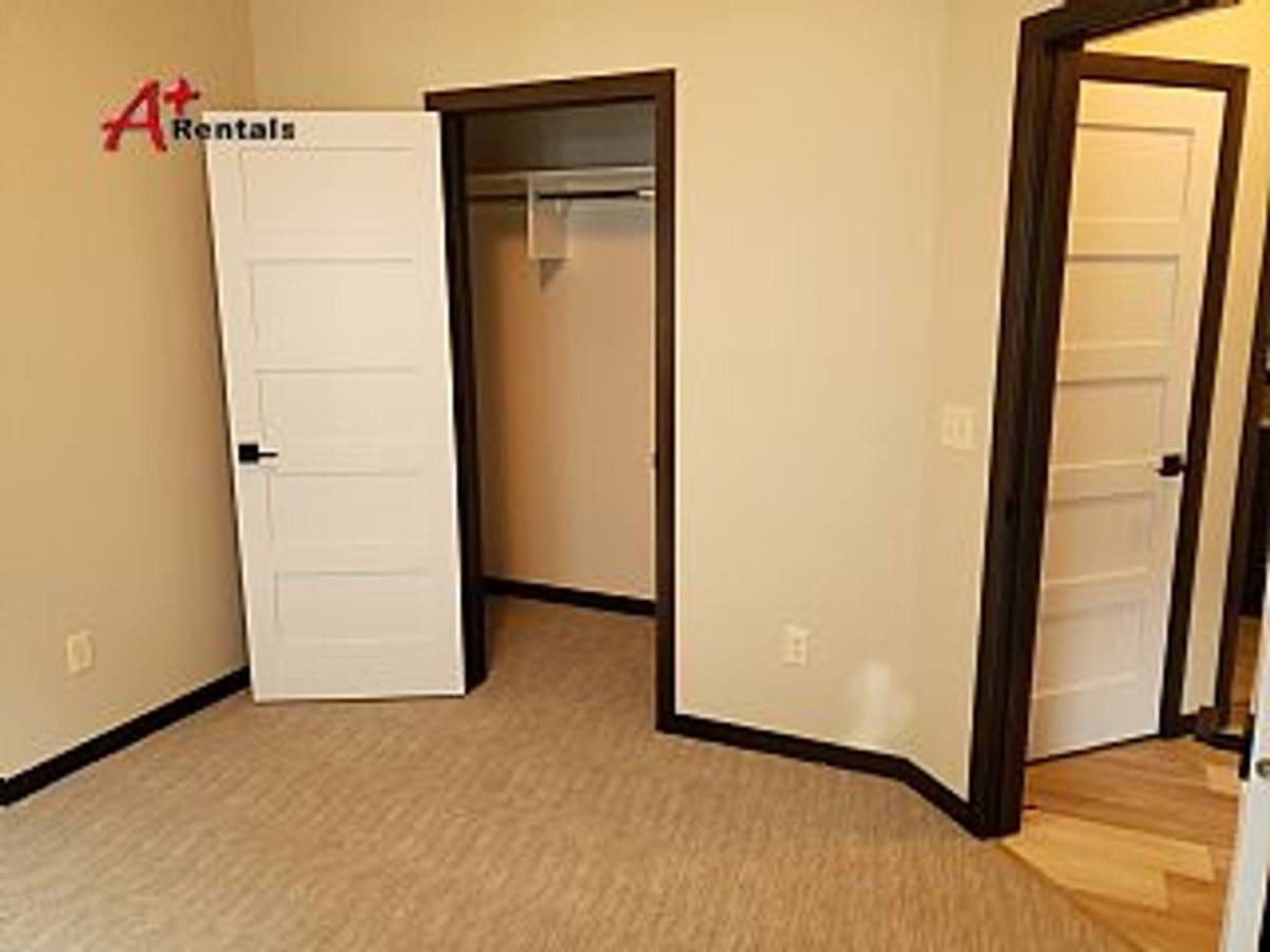 House for rent at 4513 S Dubuque Ave, Sioux Falls, SD 57110