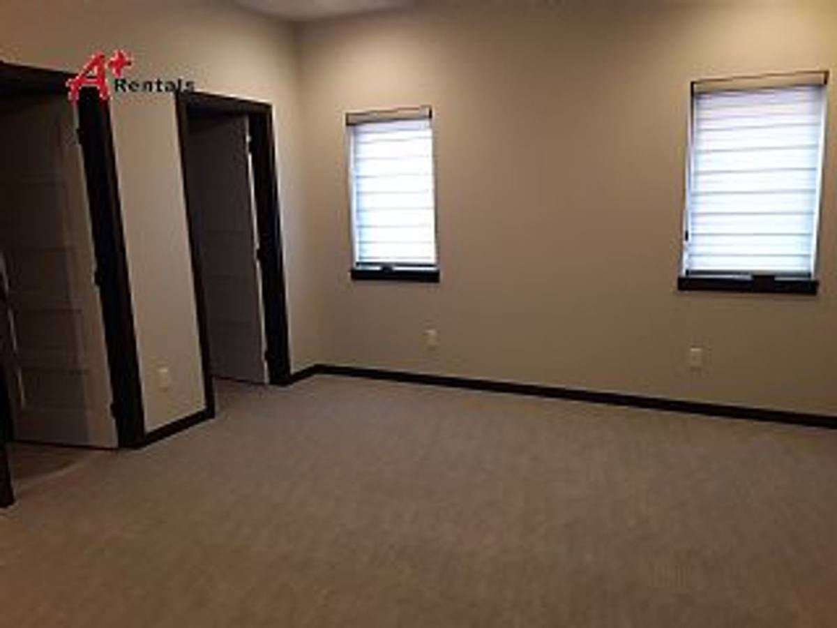 House for rent at 4513 S Dubuque Ave, Sioux Falls, SD 57110