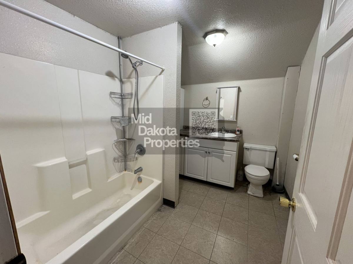 Apartment for rent at 821 E 7th, Mitchell, SD 57301