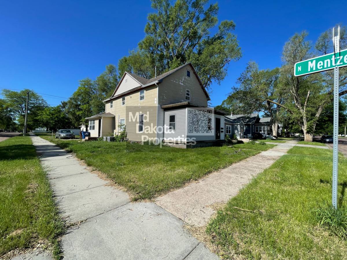 Apartment for rent at 821 E 7th, Mitchell, SD 57301