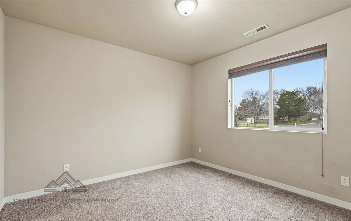 Apartment for rent at 218 E Whitman Dr, College Place, WA 99324