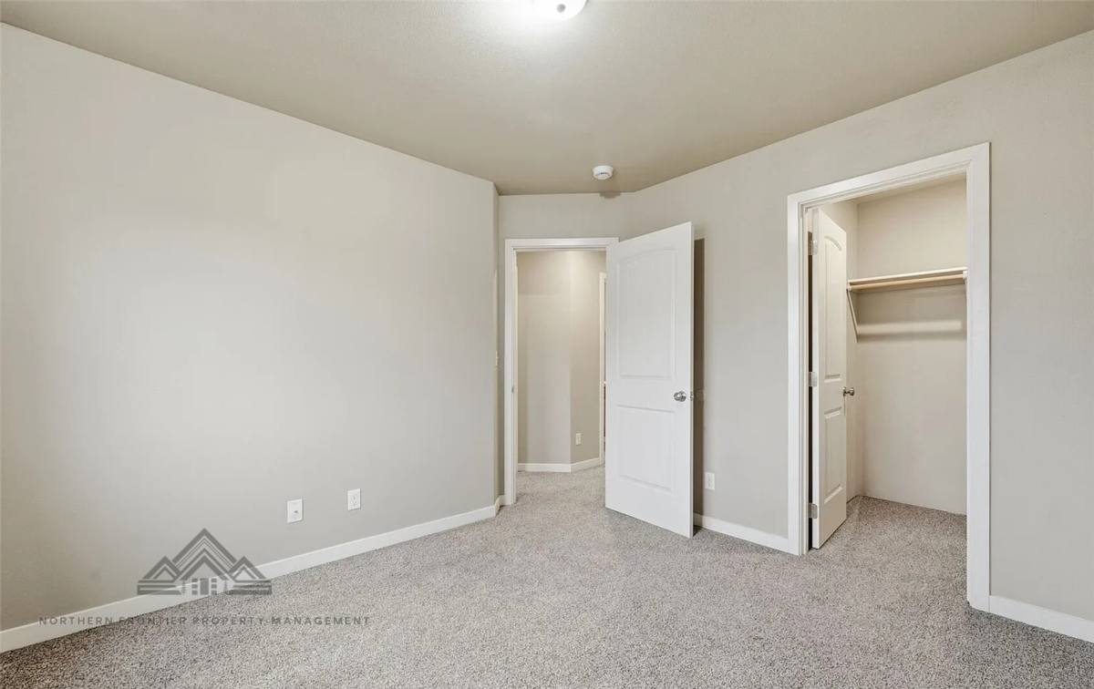 Apartment for rent at 218 E Whitman Dr, College Place, WA 99324