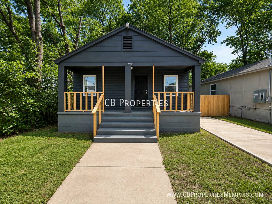 House for rent at 2971 Forest Ave, Memphis, TN 38112
