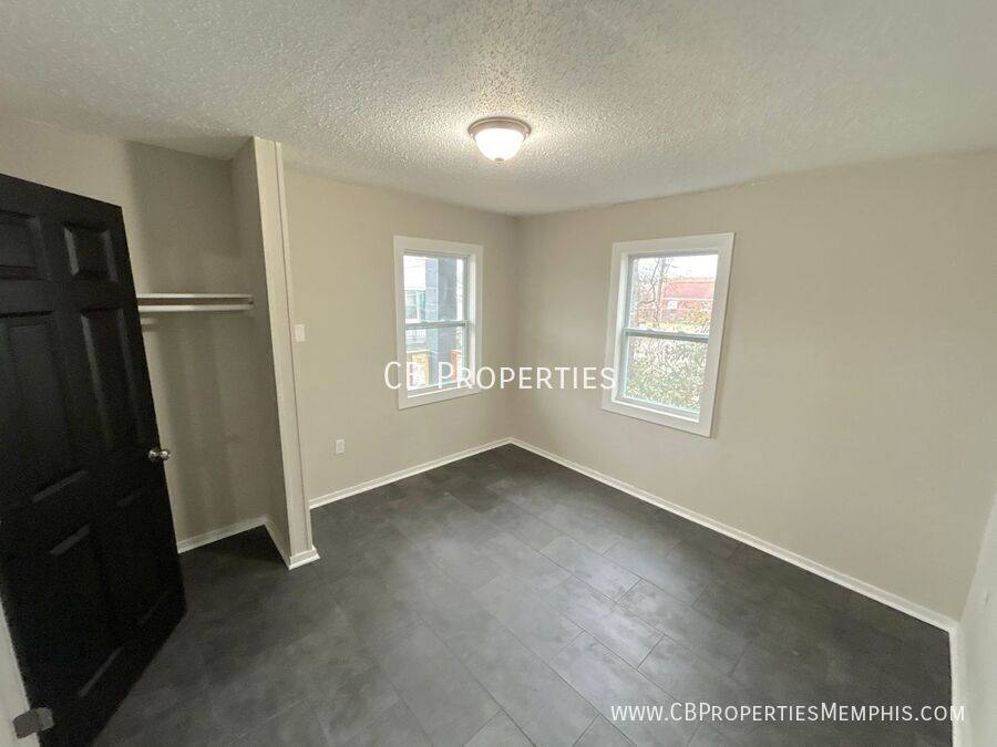 House for rent at 2971 Forest Ave, Memphis, TN 38112