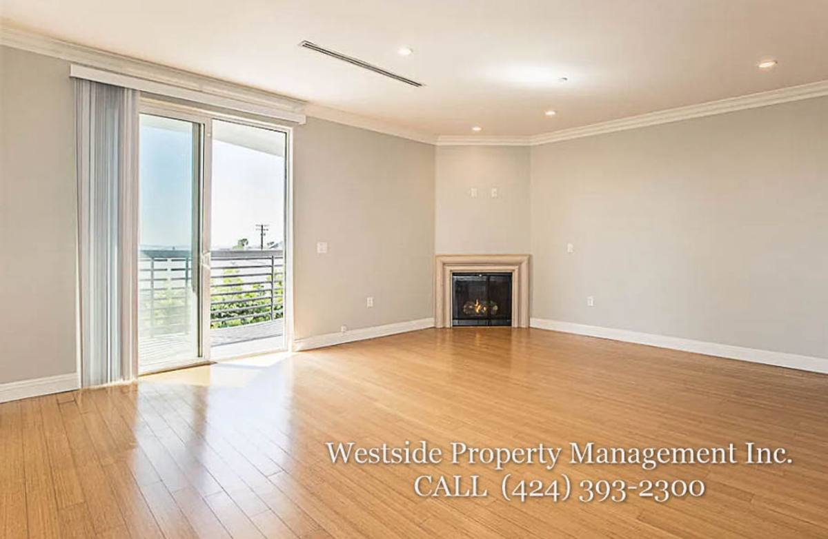 Condo for rent at 1283 Havenhurst Dr #204, Los Angeles, CA 90046