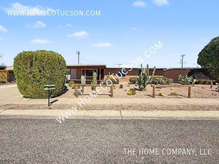 House for rent at 6225 E Calle Aurora Ave, Tucson, AZ 85711