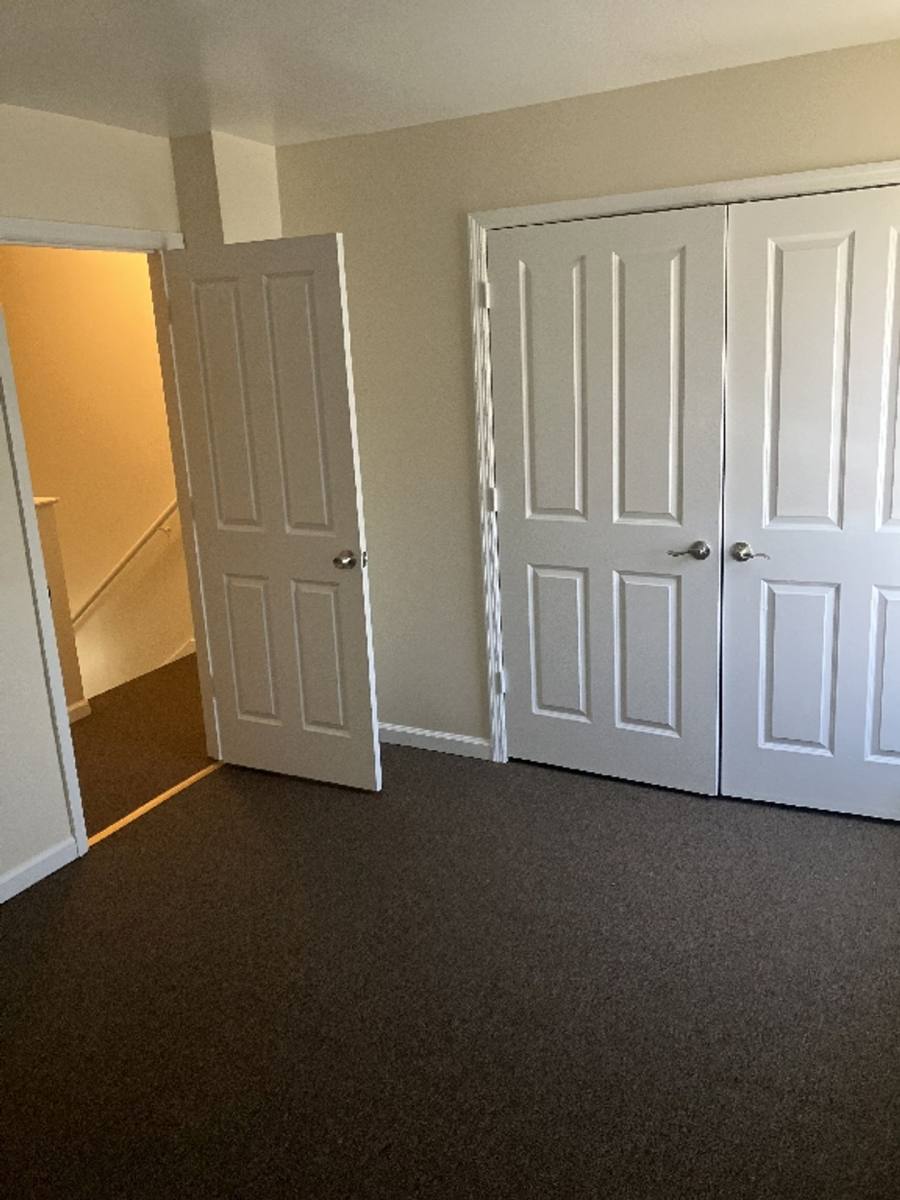 Townhouse for rent at 2002 E Obear Ave, Saint Louis, MO 63107