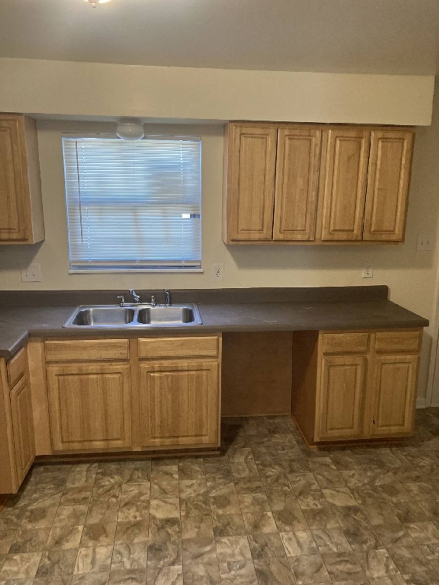 Townhouse for rent at 2002 E Obear Ave, Saint Louis, MO 63107
