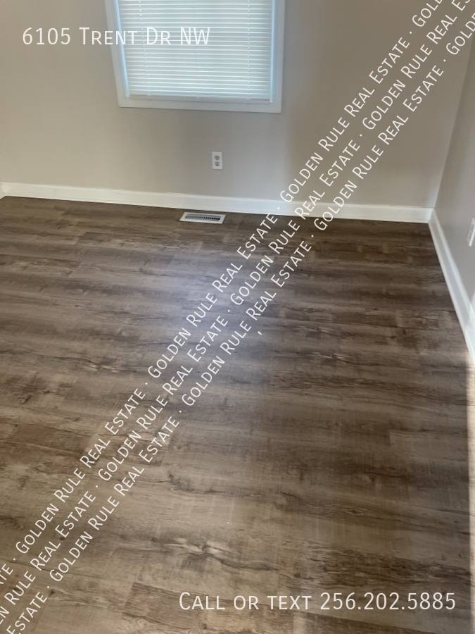 House for rent at 6105 Trent Dr NW, Huntsville, AL 35810