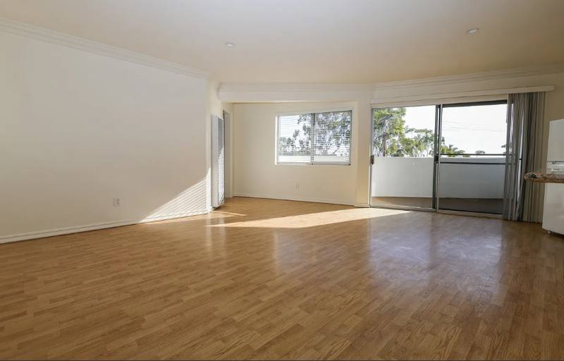 Apartment for rent at 3119 Foothill Blvd #4, La Crescenta, CA 91214