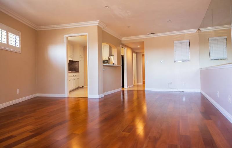 Apartment for rent at 3119 Foothill Blvd #4, La Crescenta, CA 91214