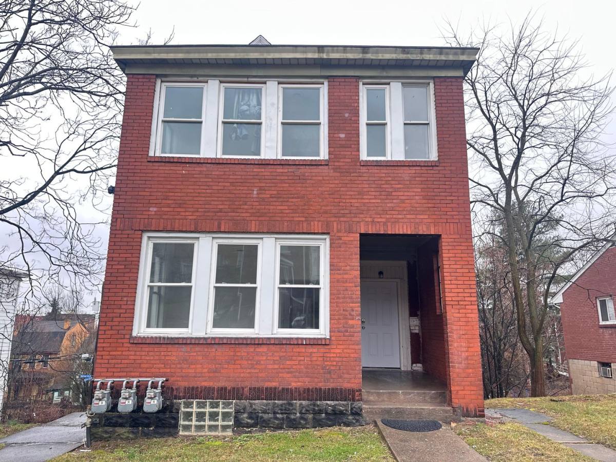 Apartment for rent at 132 Charles St, Pittsburgh, PA 15210