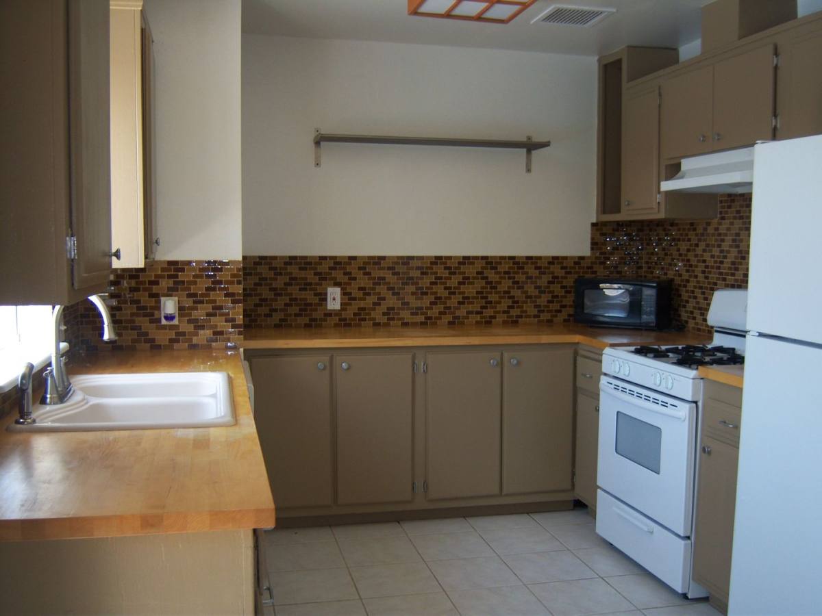 House for rent at 61721 Oleander Dr, Joshua Tree, CA 92252