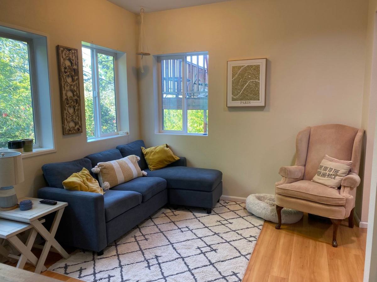 Apartment for rent at 2322 E Ward St, Seattle, WA 98112