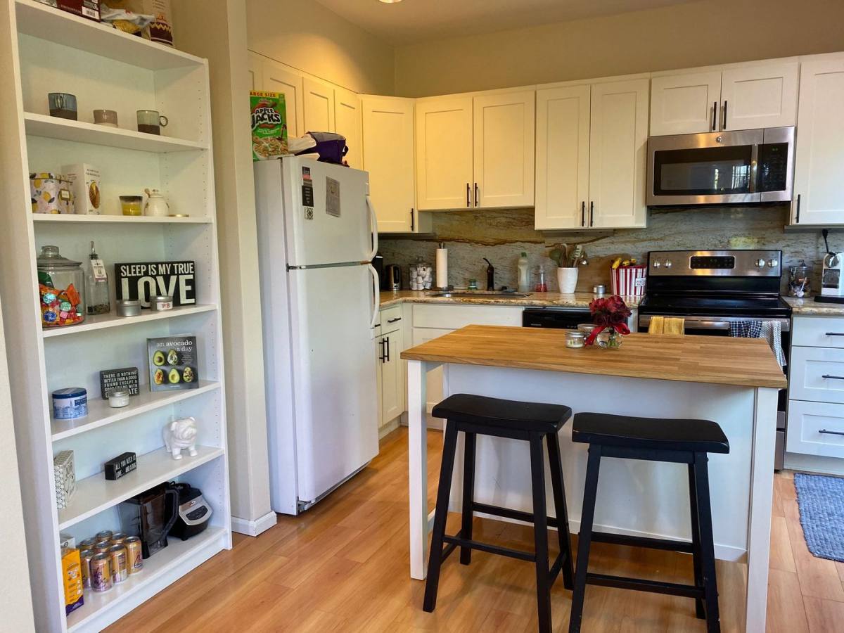 Apartment for rent at 2322 E Ward St, Seattle, WA 98112