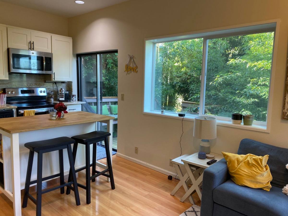 Apartment for rent at 2322 E Ward St, Seattle, WA 98112