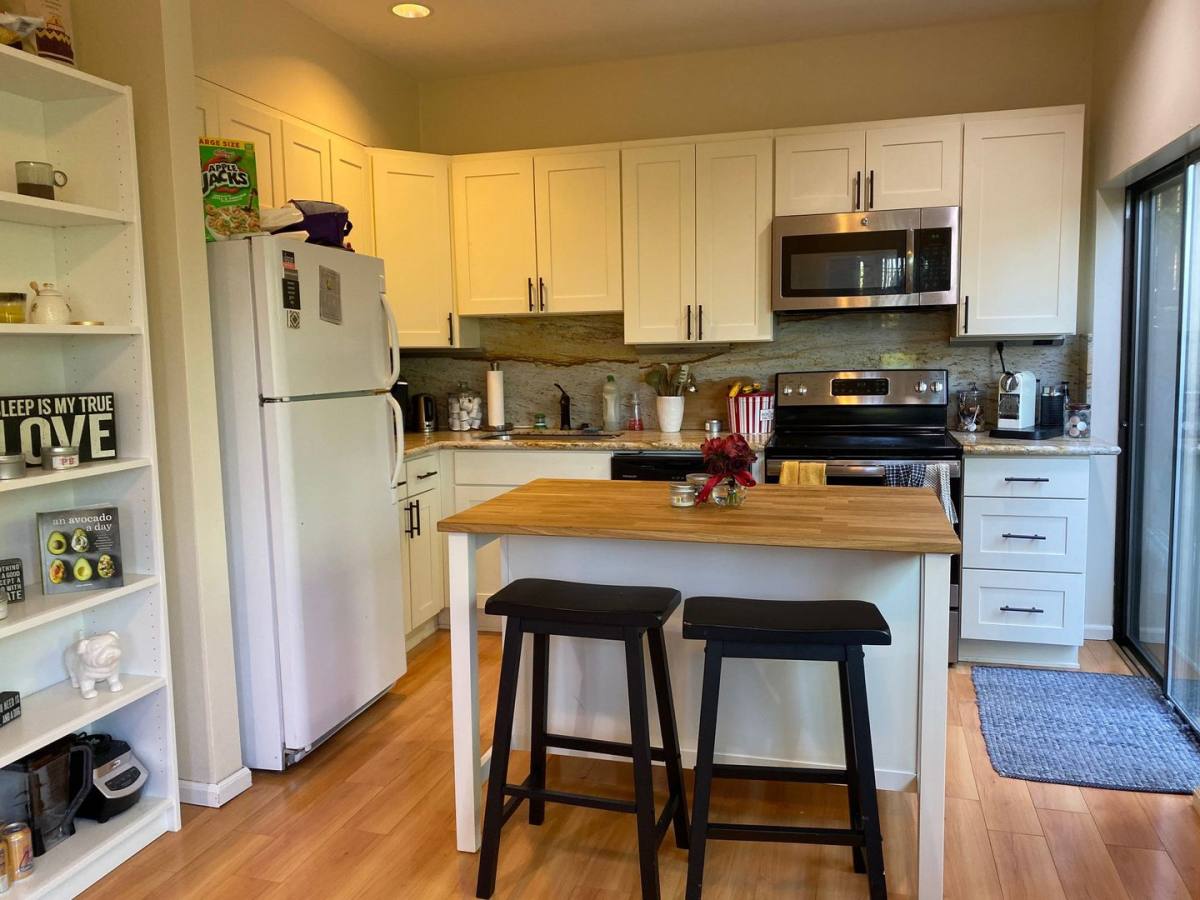 Apartment for rent at 2322 E Ward St, Seattle, WA 98112