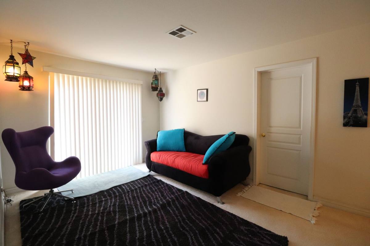 House for rent at 926 Louisa Terrace #ROOM, Santa Maria, CA 93455